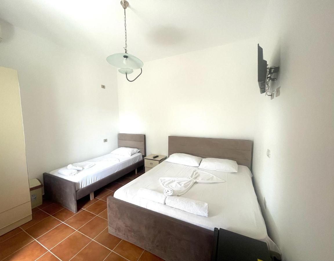 Hotel Athina Velipojë Esterno foto