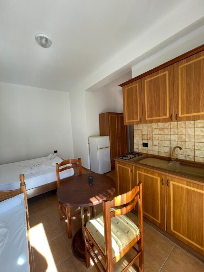Hotel Athina Velipojë Esterno foto
